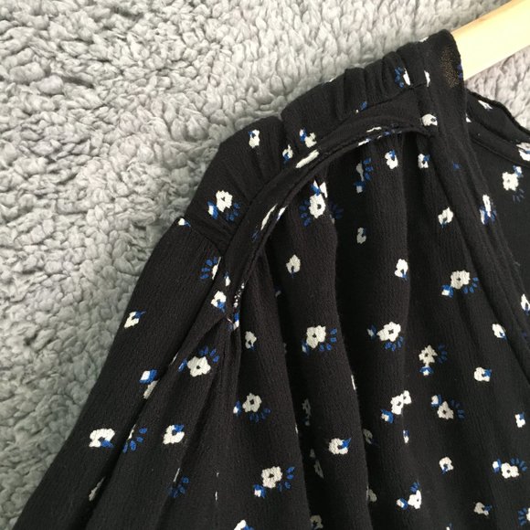 Lucky Brand Blouse Women L Black V Neck Floral Print 100% Viscose Light Weight - Picture 3 of 11